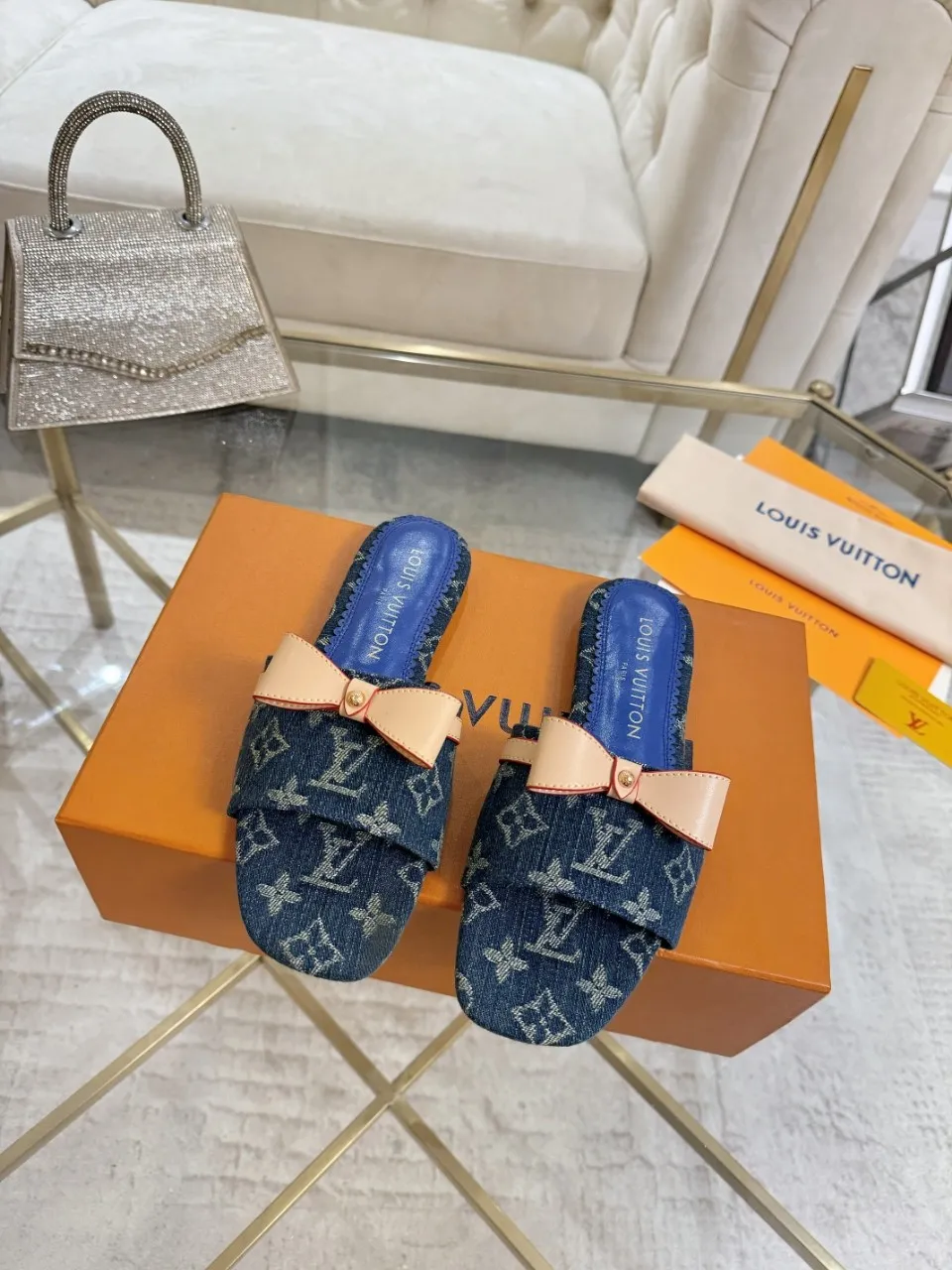 👟👟Ex-factory price 340👟👟 Genuine leather sole +40 Lv denim jacquard slippers, ex-factory price 70-43 Leather sole +40